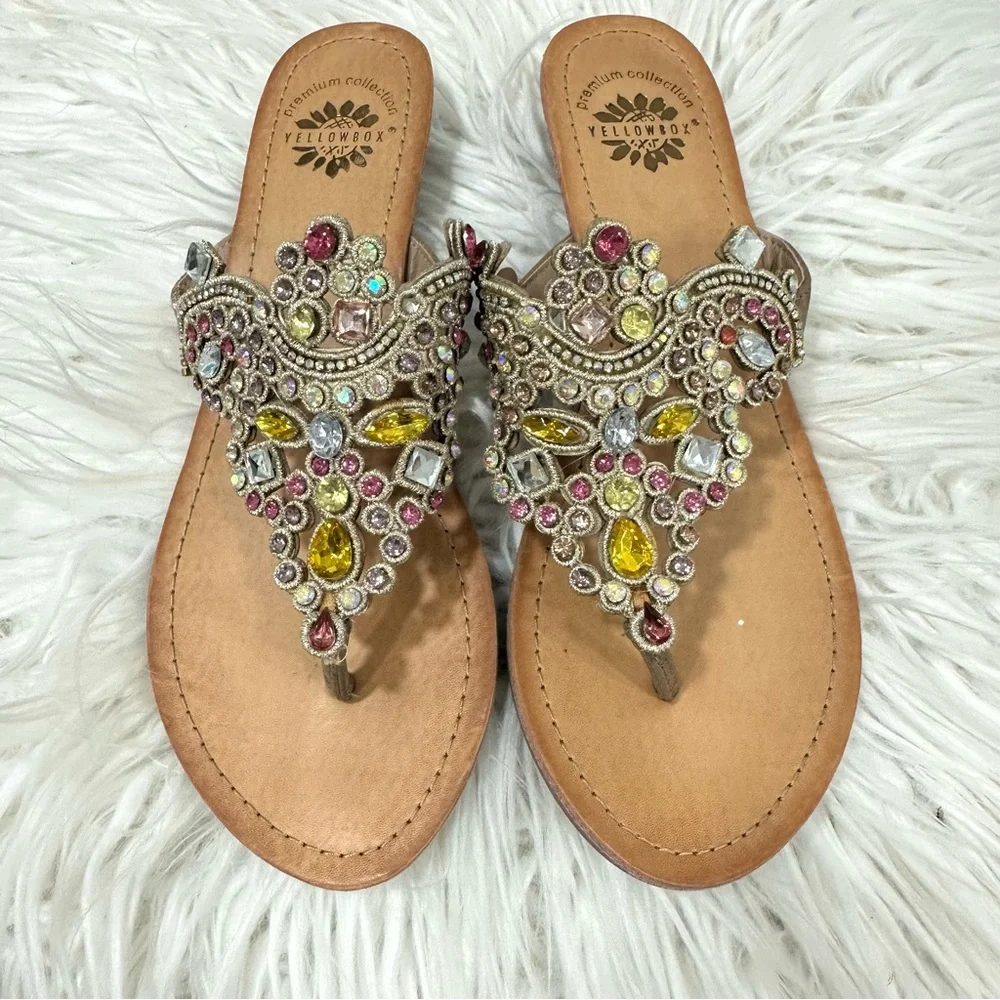 Amee Sandals Thong-style Elegant
Rhinestone Jeweled Embellished Sandals | 6.5 - Picture 8 of 12